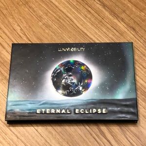 AUTHENTIC LUNAR BEAUTY ETERNAL ECLIPSE PALETTE